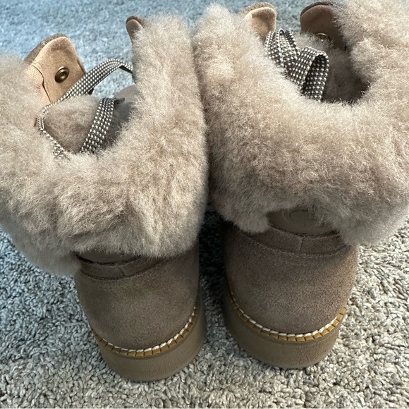 COLE HAAN ZeroGrand Explore Upstate Waterproof
Shearling Hiking Boot 10 brown - Picture 7 of 11